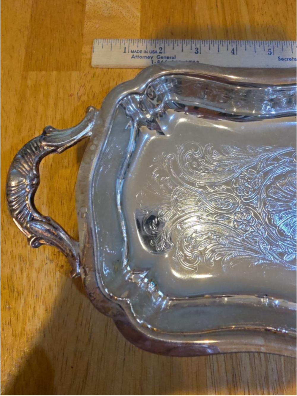 Vintage Leonard Silverplate Handled Butler Tray, Ornate Etched Scalloped Platter - Picture 5 of 11